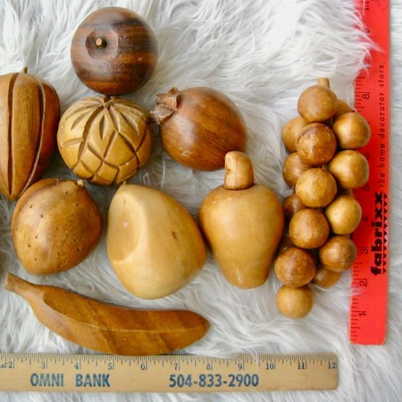 VTG Wooden Fruit Lot of 10 Grape Banana Apple Pear - Picture 6 of 6